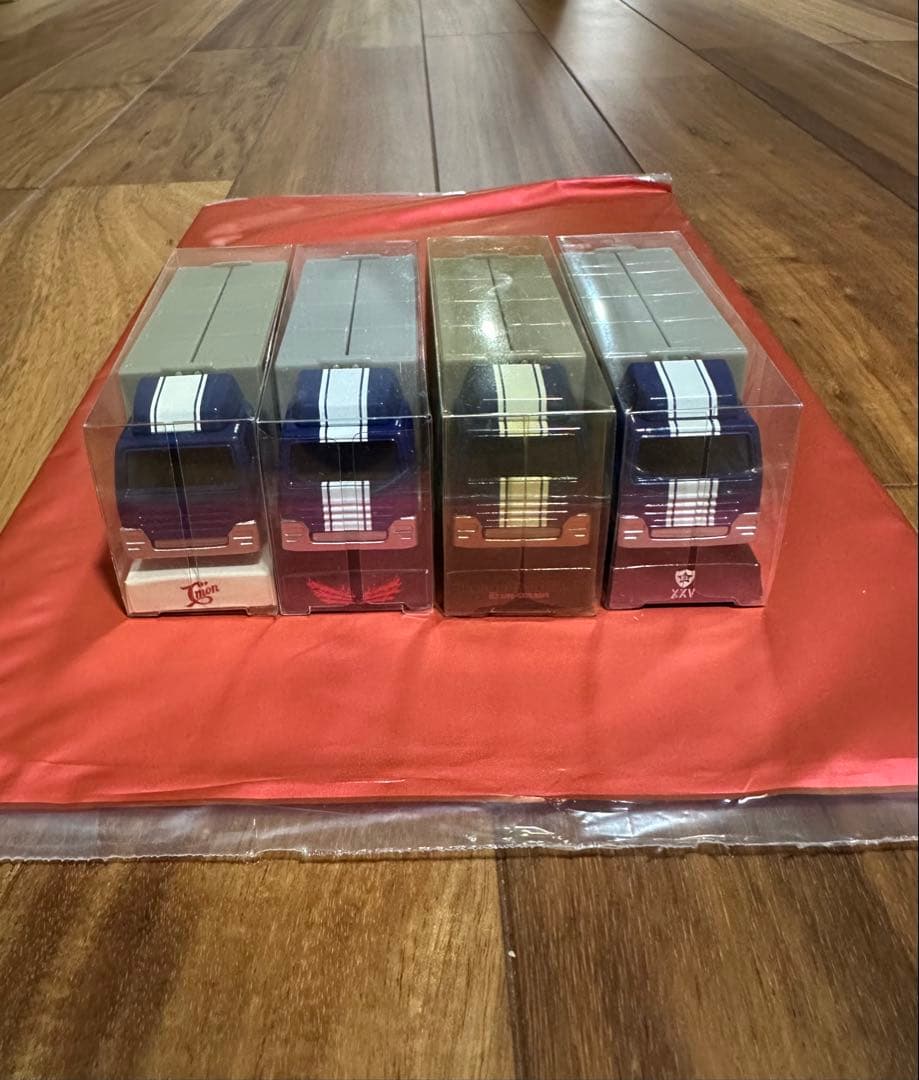 B'z ツアートラック4台セット