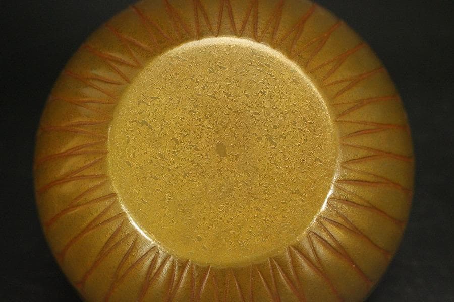 千家伝来 一ノ瀬宗也作 唐銅 雲蓮花弁彫刻紋 建水 共箱(LC848)