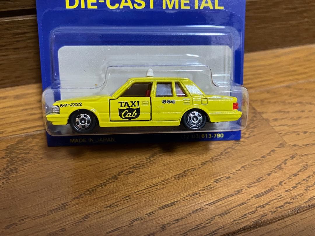 トミカ　トヨタ　クラウンタクシー　28-5-3　一般輸出