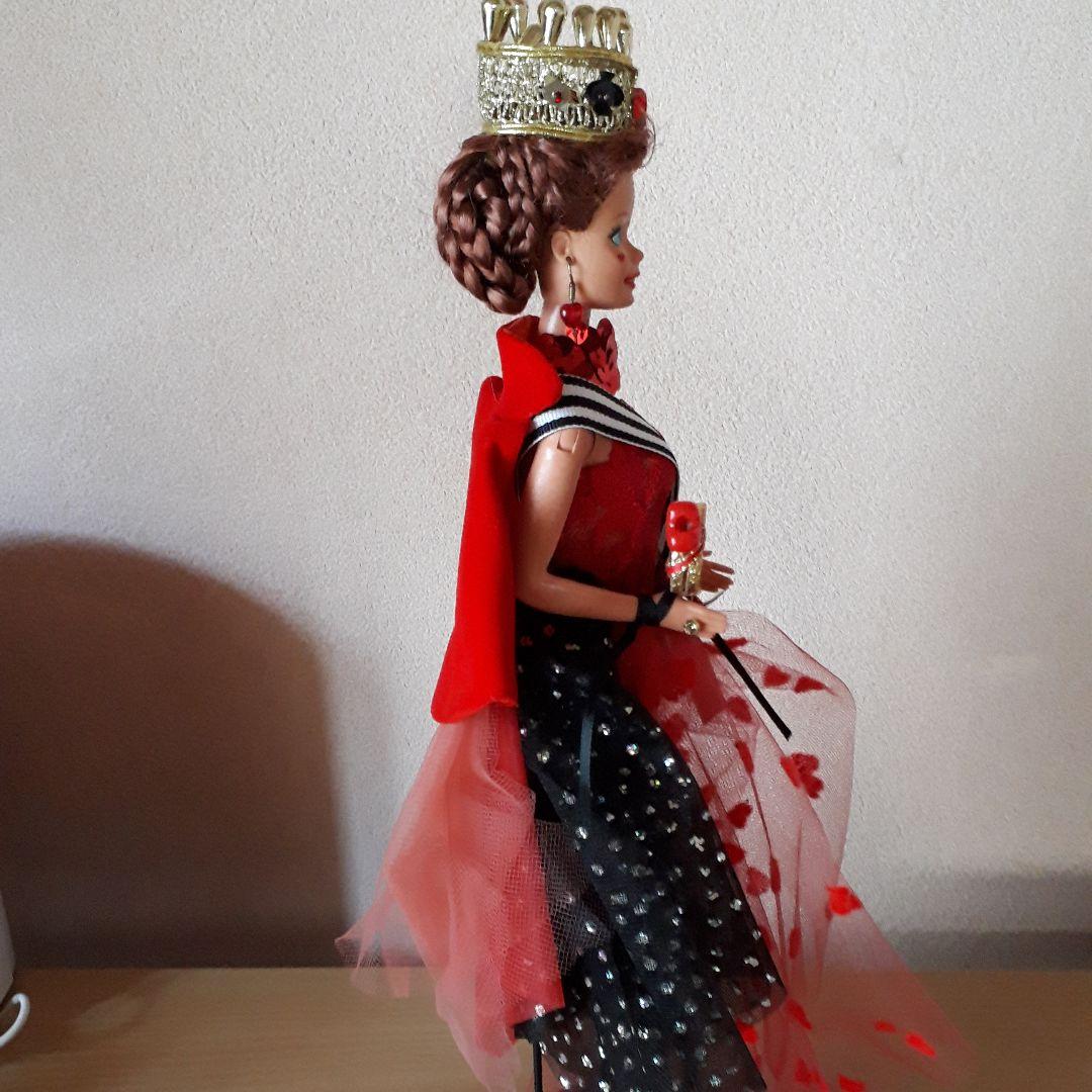 コレクション Queen of Hearts Barbie Convention Doll