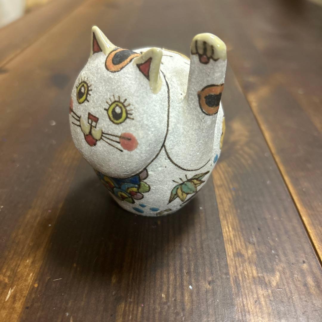 作家　陶芸作家　招き猫　手描き　左手上げ　商売繁盛　縁起物