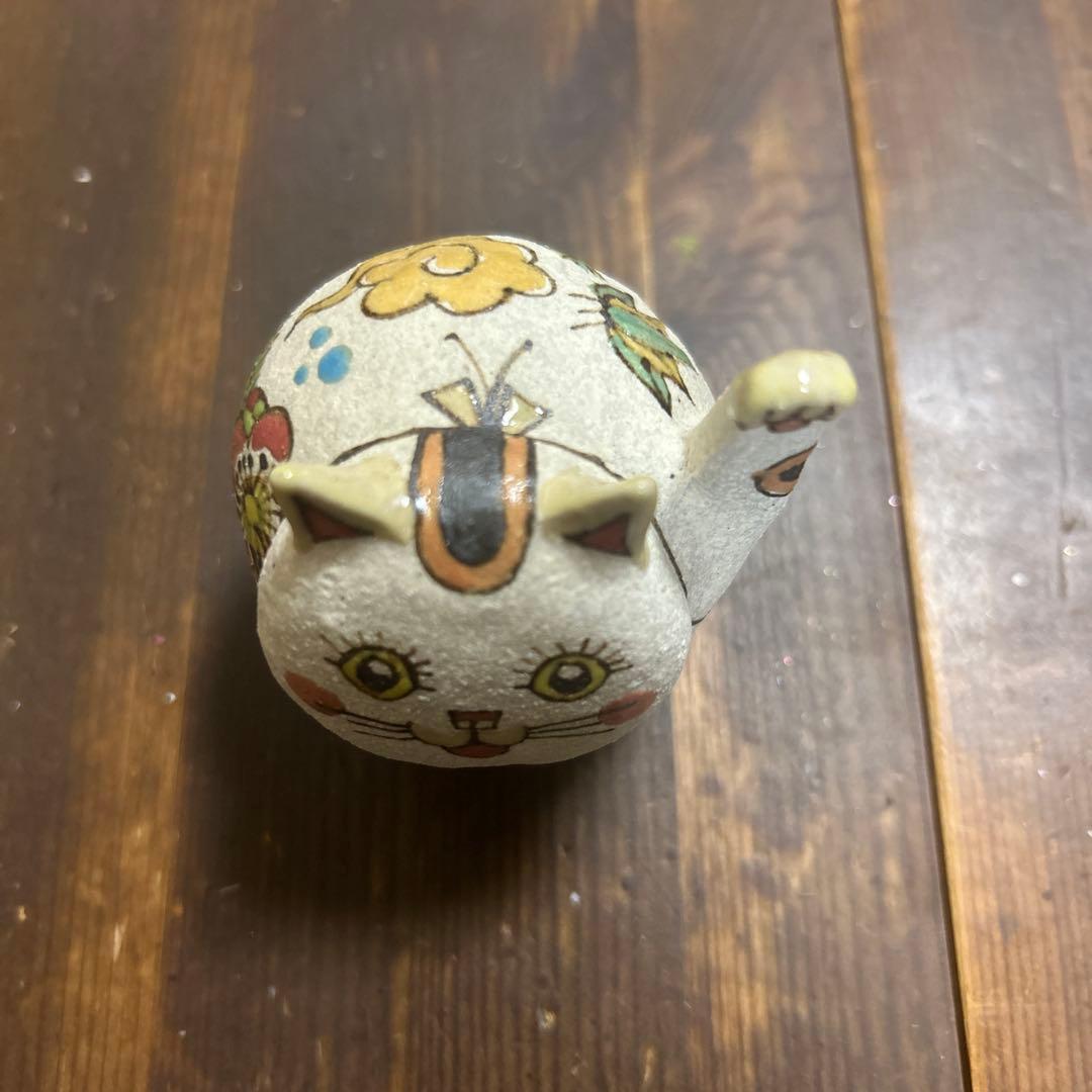 作家　陶芸作家　招き猫　手描き　左手上げ　商売繁盛　縁起物