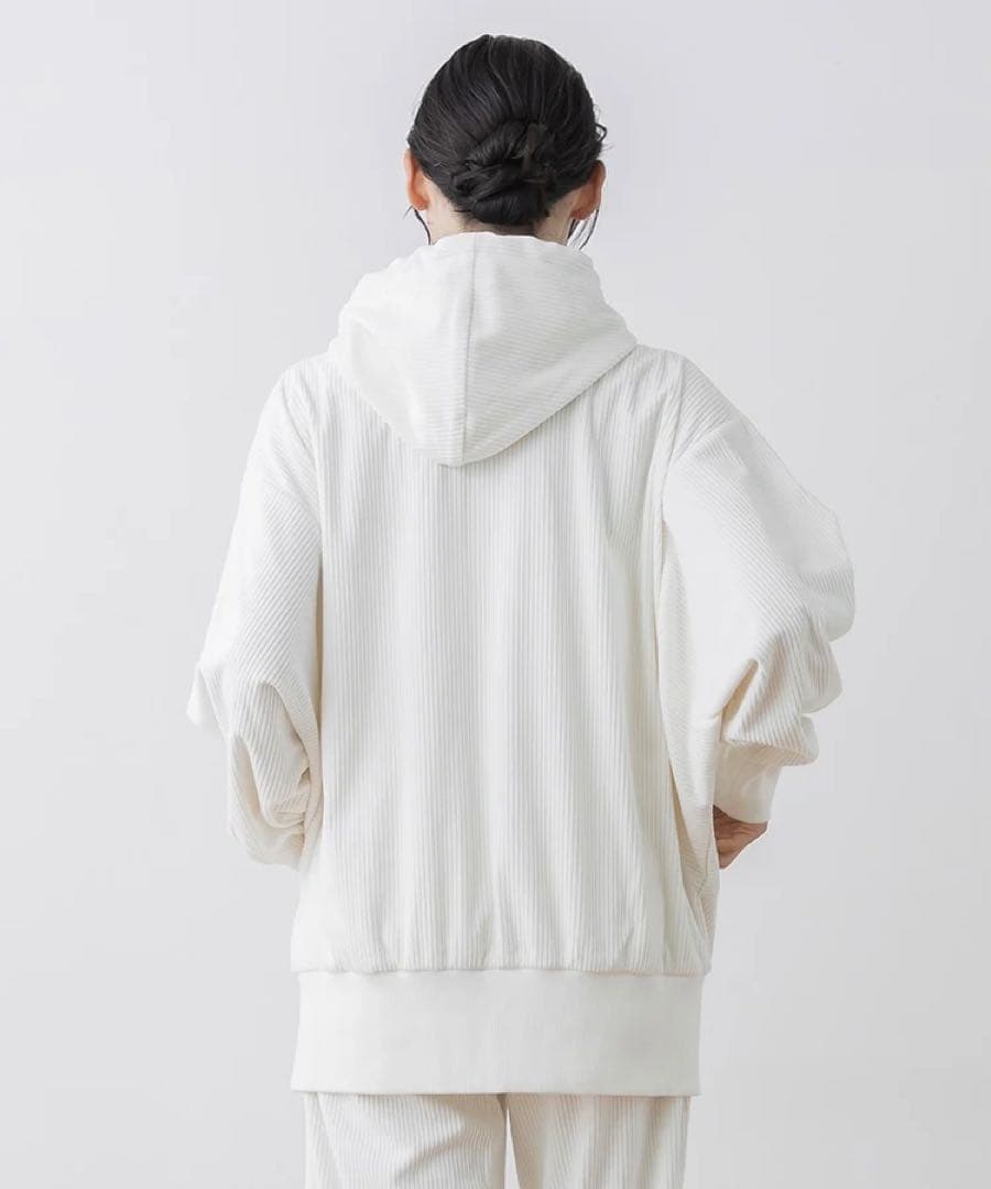 新品【SUKALA】スフレリブダブルジップフーディ　オフオワイト