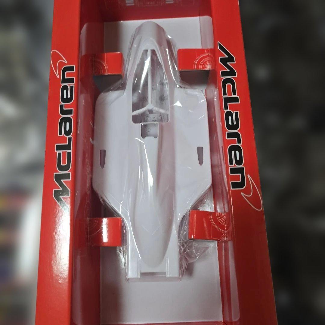 McLaren MP4/4 1988年モデル プラモデル
