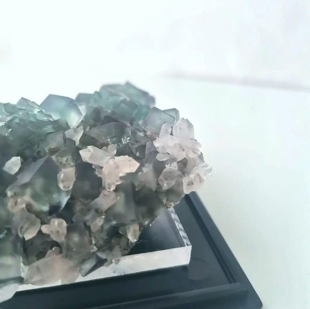 ナミビア　オコルス　フローライト・クォーツ