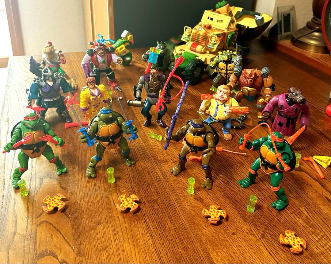 ミュータント・タートルズ フィギュアとビークルセット