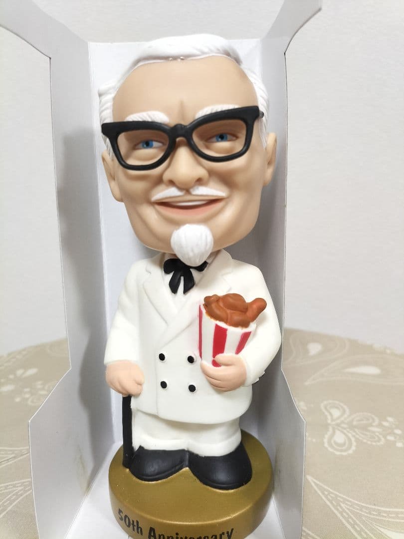 フィギュア4体セット　ホーマー・ラットフィンク・KFC・TIKI