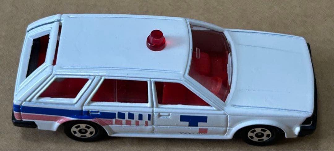 トミカ ニッサン ブルーバードワゴン 東京ガス