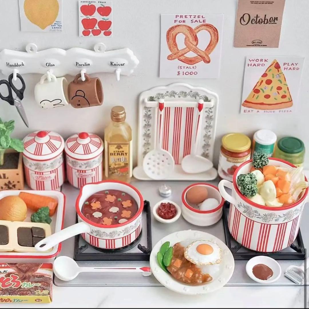 ミニチュア　キッチン雑貨　レッドストライプ　西洋雑貨　ドールハウス 1/6