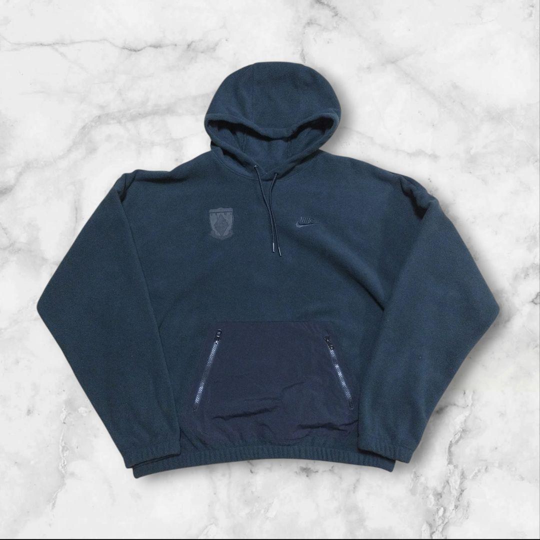 浦和レッズ　NIKE クラブ+ POLAR フリースプルオーバー L/Sフーディ