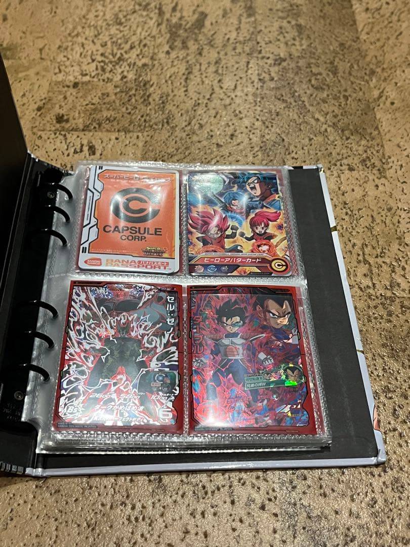 値下！ドラゴンボールヒーローズ　カード/ケース　※写真の他にもカード有り計48枚