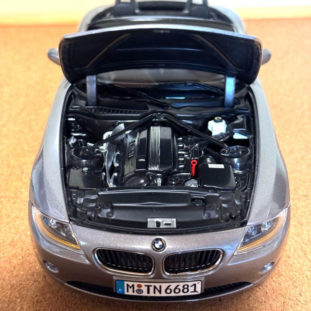 オリジナル　 Z4 E85 1/18