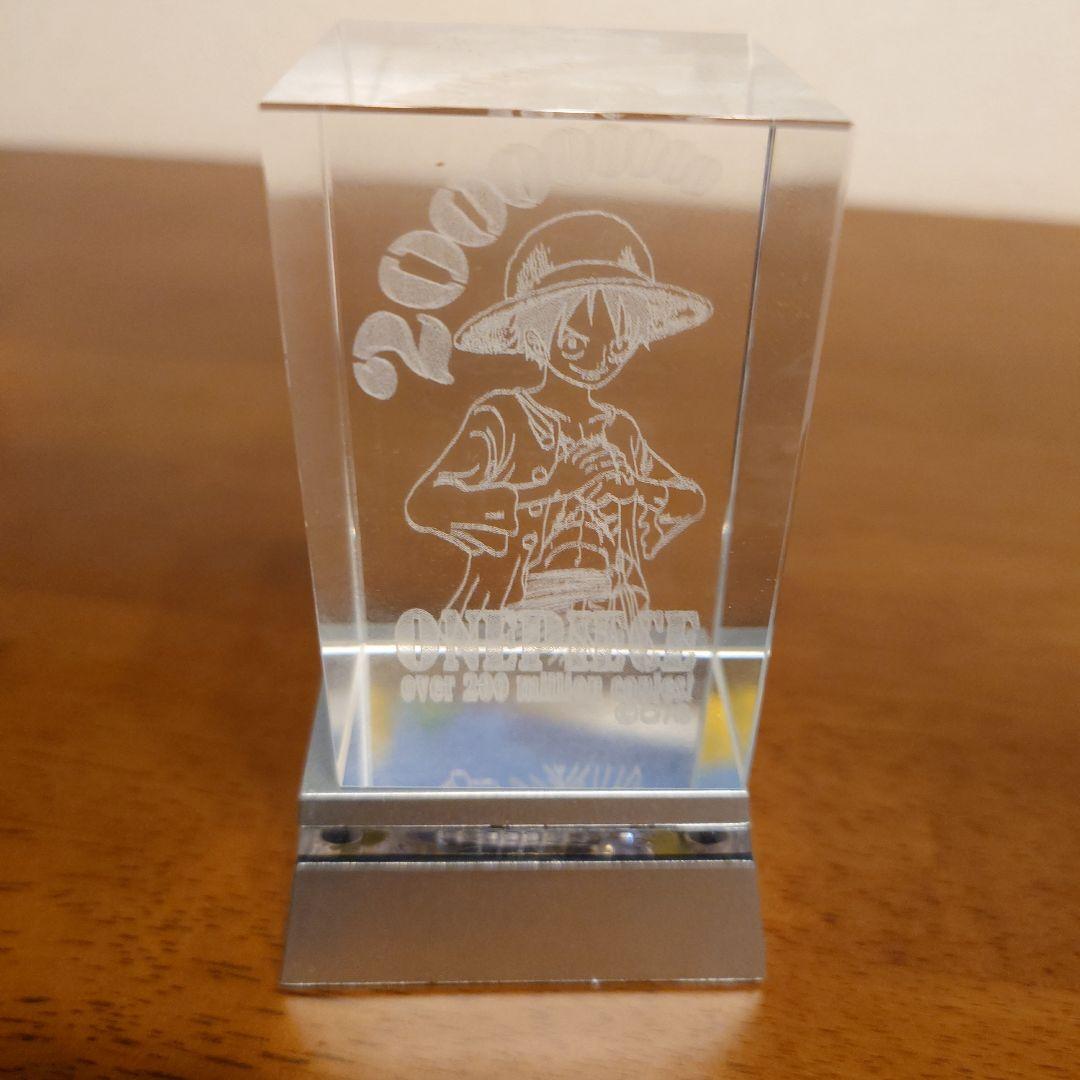 ワンピース　ジャンプ懸賞限定　ルフィの秘宝　2億　クリスタルオブジェ