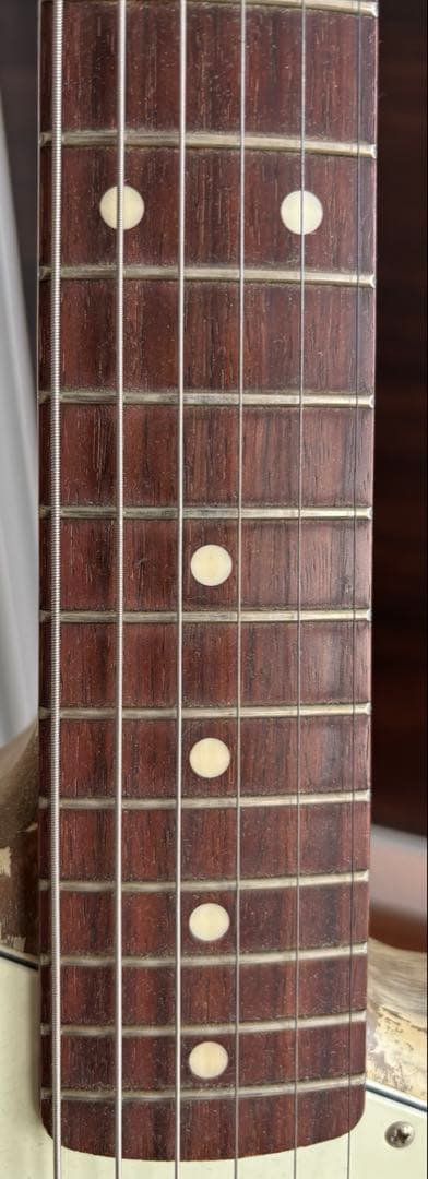 ストラトキャスタータイプ　日本製2Pバスウッドボディ　国産ネック