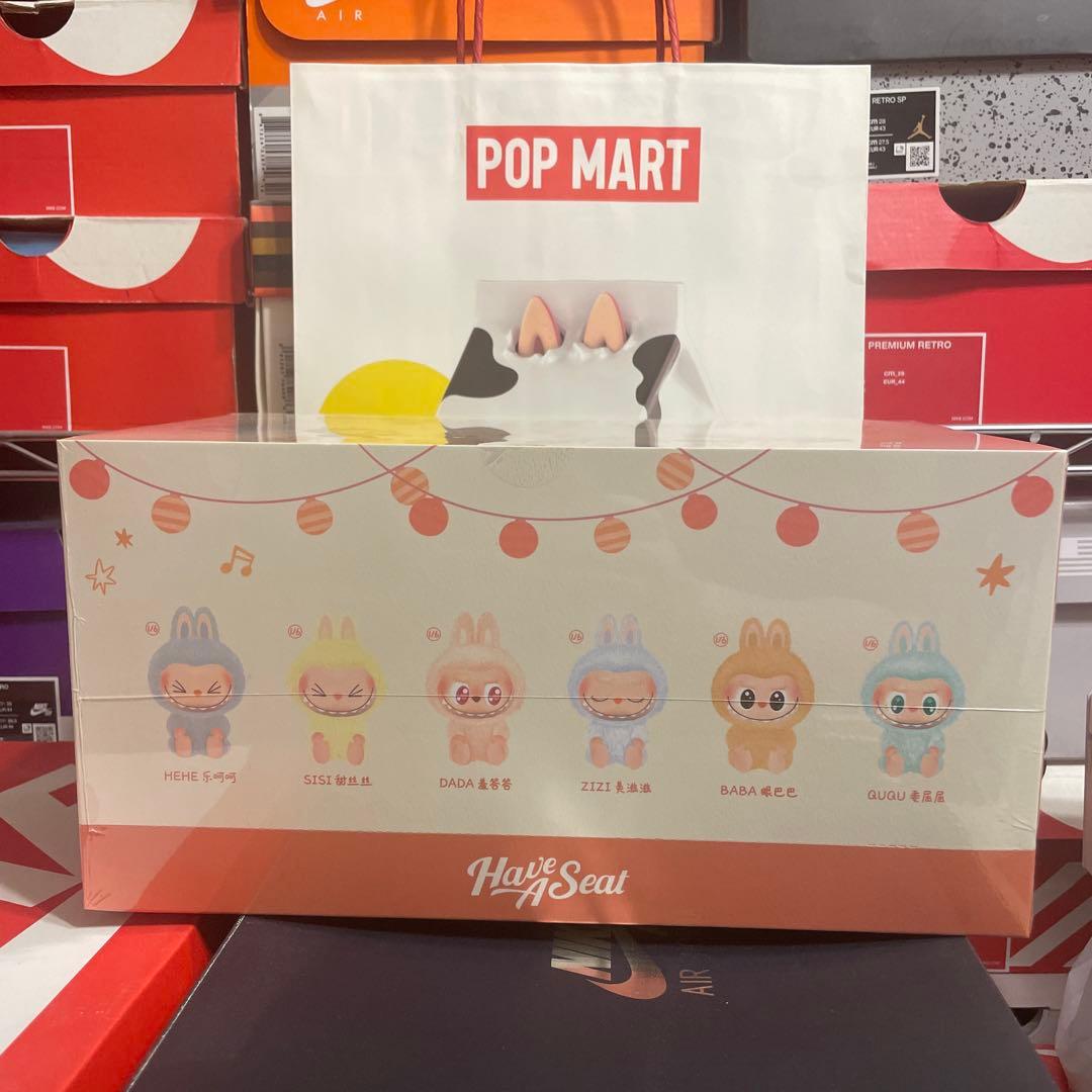正規品 POP MART Have A Seat LABUBU ラブブ　おすわり