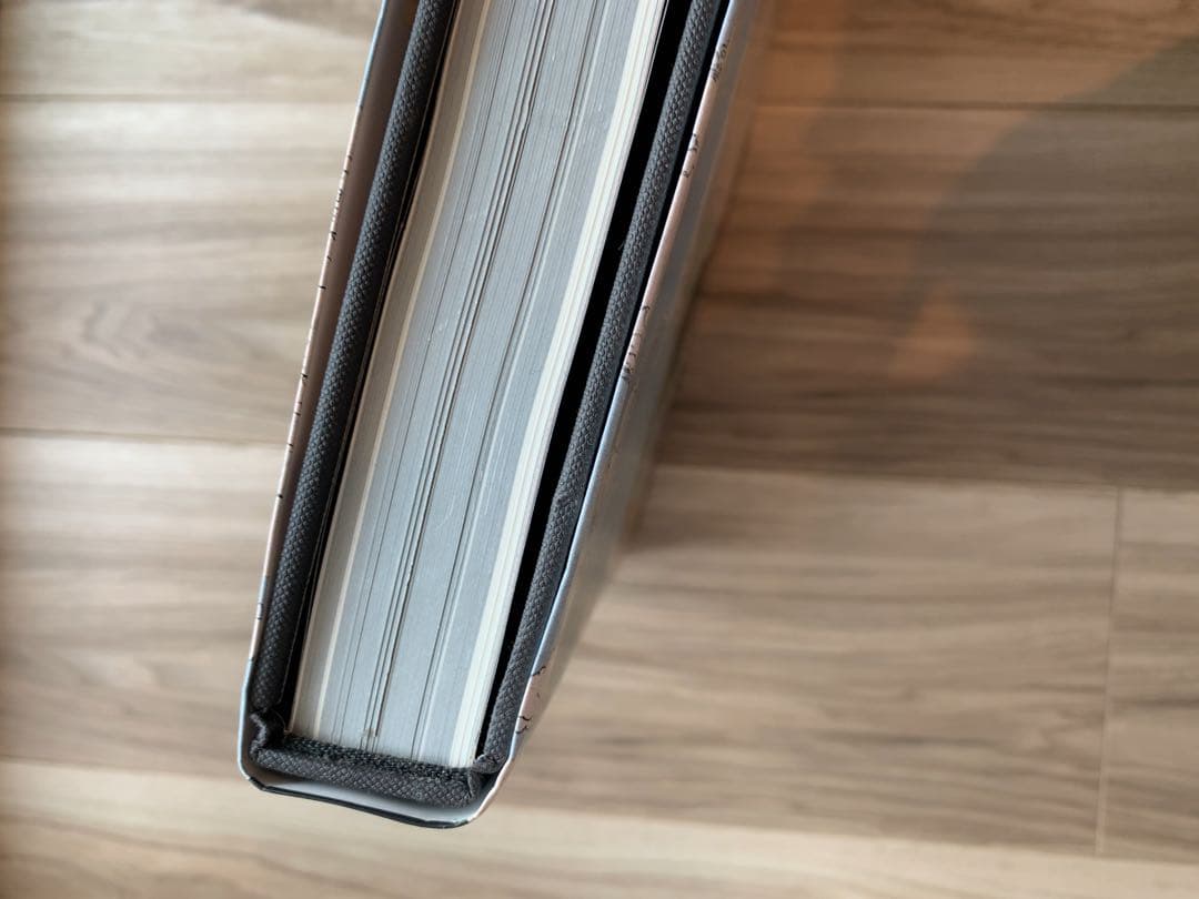 アート・デザイン・音楽 HENRY DARGER