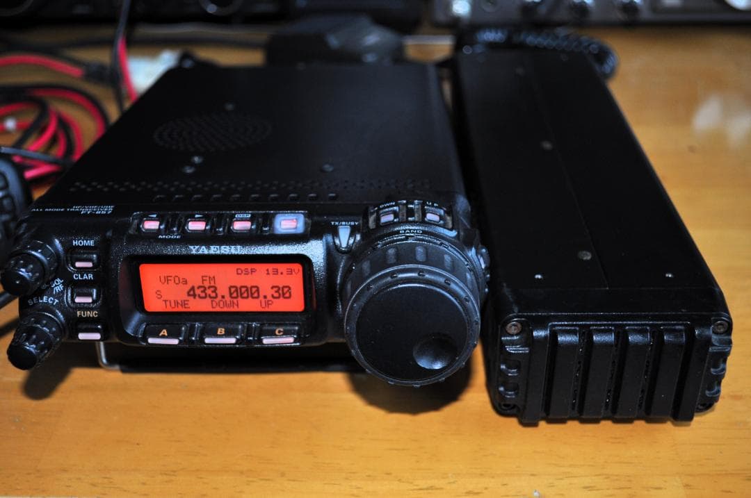 ヤエス　FT-857D　トランシーバー　　　 付属品あり