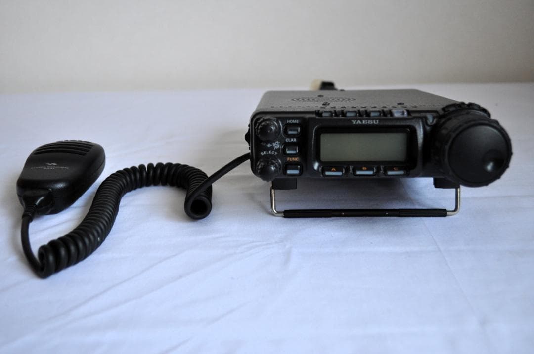 ヤエス　FT-857D　トランシーバー　　　 付属品あり