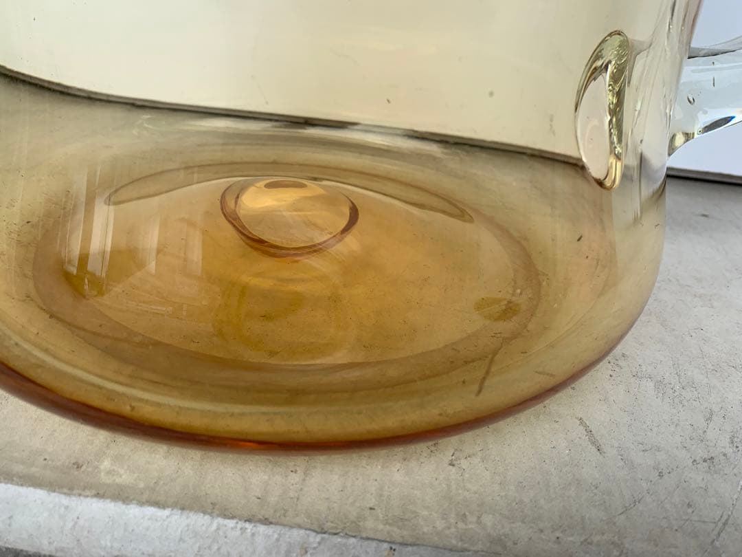 気泡ガラス　特大ビアジョッキ型　鉢　ガラスインテリア　花瓶　レトロ