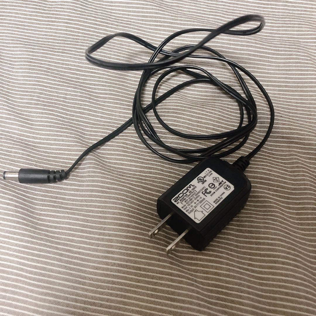 BOSS マルチエフェクター GT-1 教科書、9Vアダプタ付き