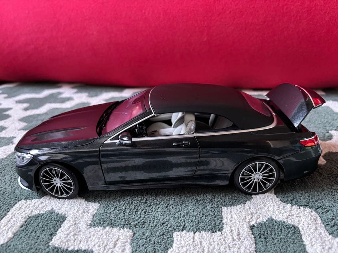 ノレブ 1/18 メルセデス ベンツ Sクラス カブリオレ 黒 ミニカー