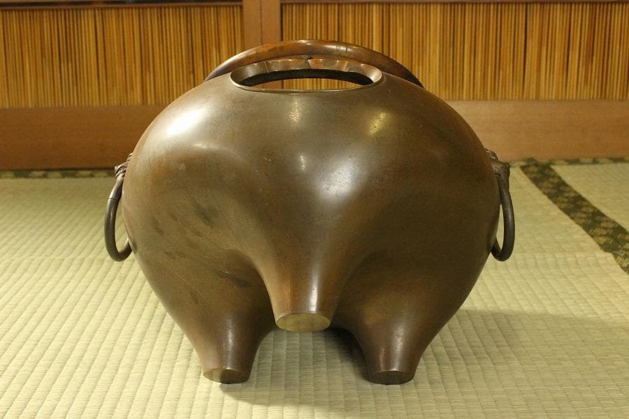 茶道具 鬼面風爐釜 釜師 高木治良兵衛作 木箱付(A485)