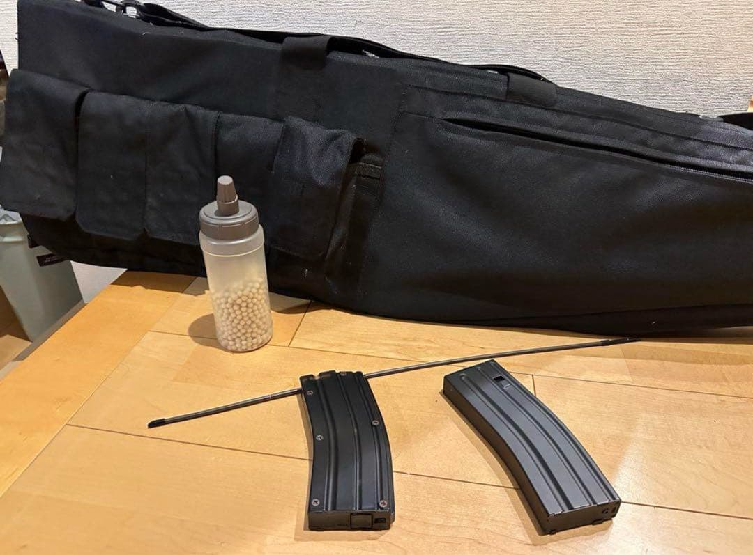 M4カービン エアガン Aimpoint付き