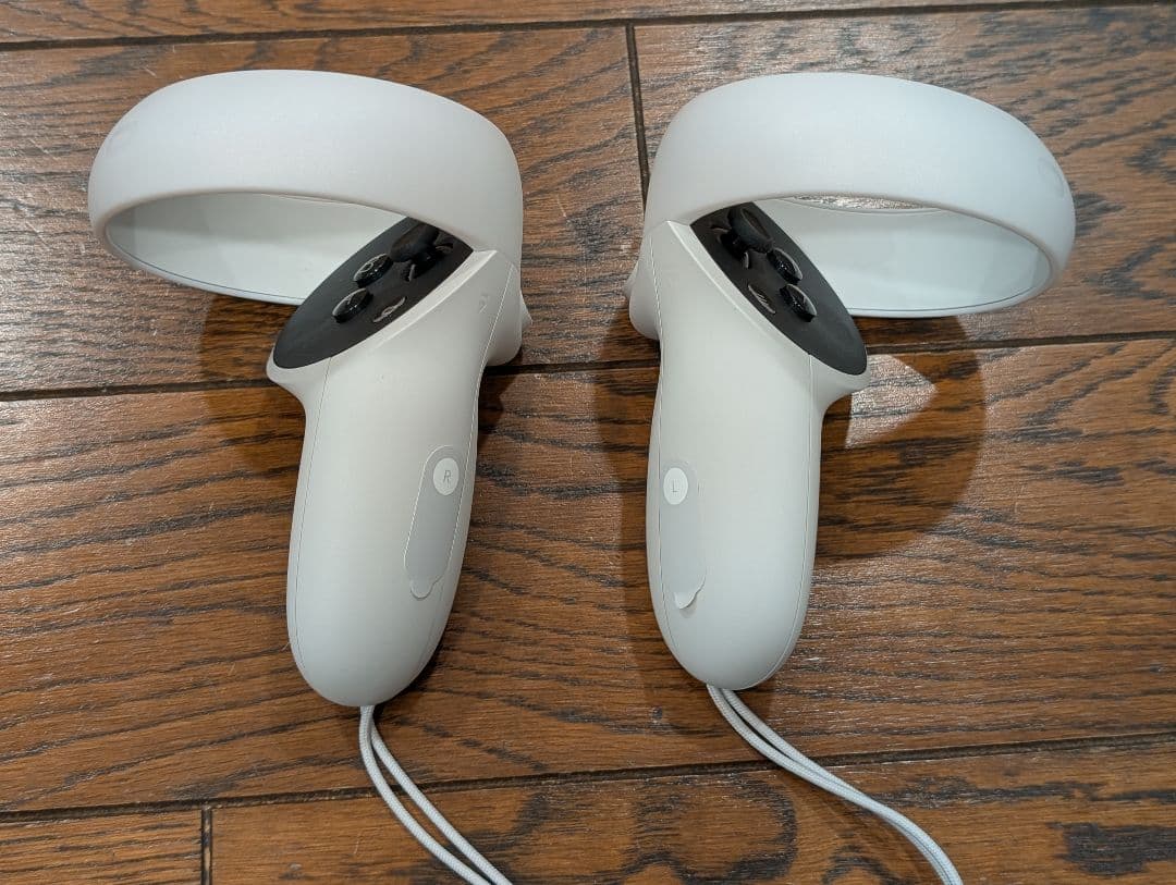 【使用回数少】 Quest2 64GB ケース ヘッドストラップ付