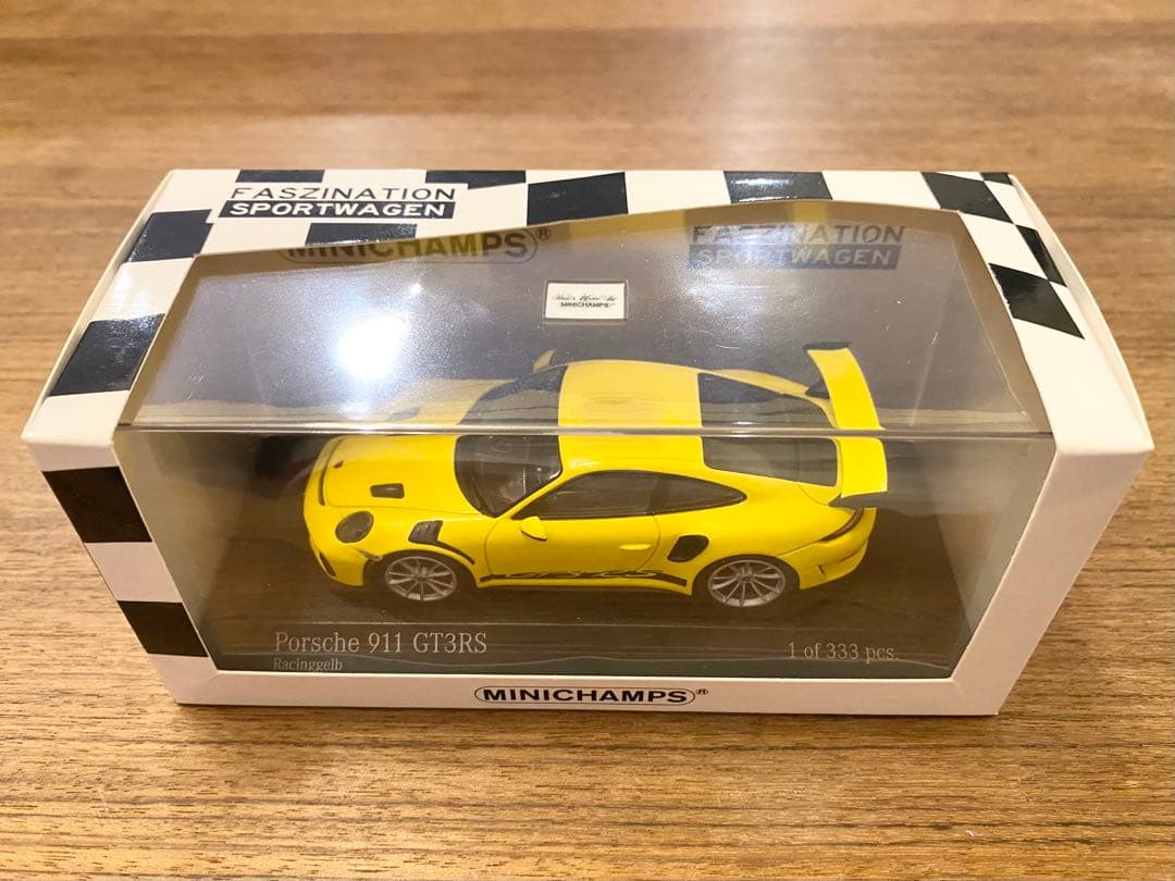 新品 1/43 ミニチャンプス ポルシェ 991.2 911GT3RS イエロー