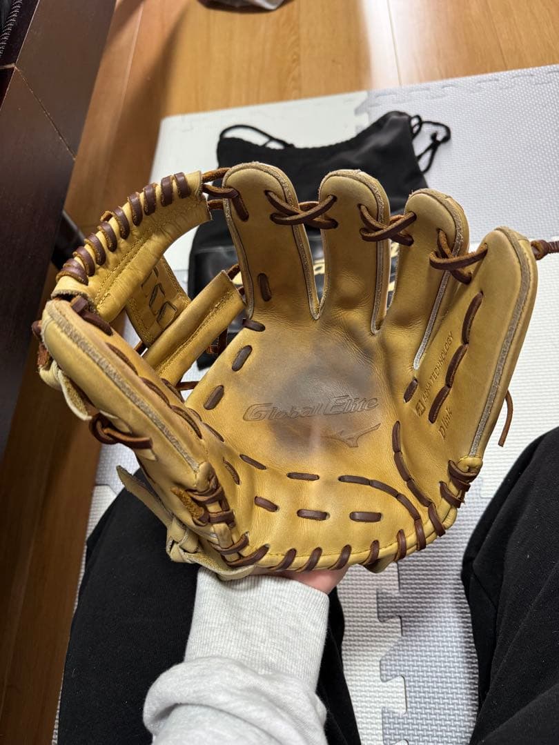 Global Elite 硬式グローブ ベージュ 収納袋付き
