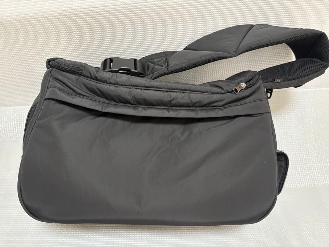 【未使用】SSOOOK スリングバッグ Mサイズ (左)黒