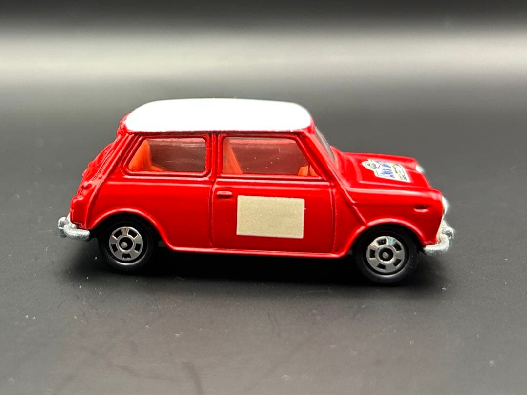 tomica ミニクーパー　トラフィック社　特注　日本製　トミカ　ミニカー
