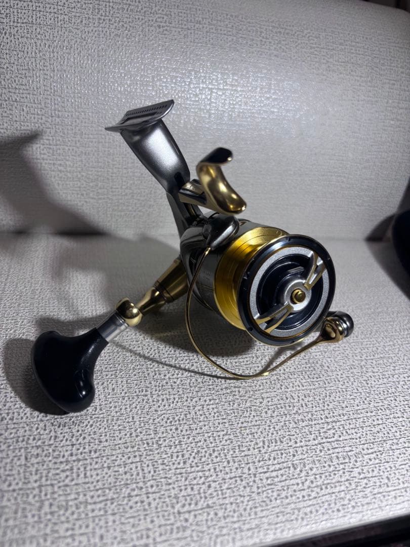 リール BB-X TECHNIUM Mg C3000DXG