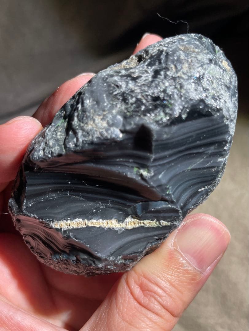 研磨品　十勝石玲瓏　ホワイトベースピンク・グリーンレインボーオブシディアン