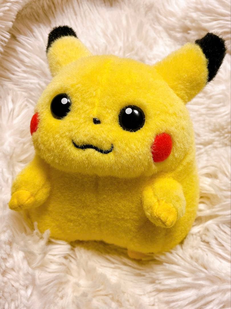 TOMY ピカチュウ 初期　ぬいぐるみ