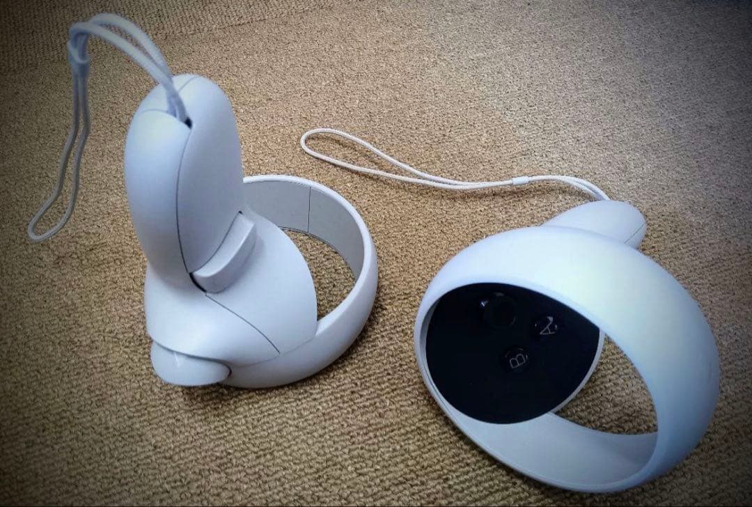 パ*ー様  Quest 2 64GB + Eliteストラップ