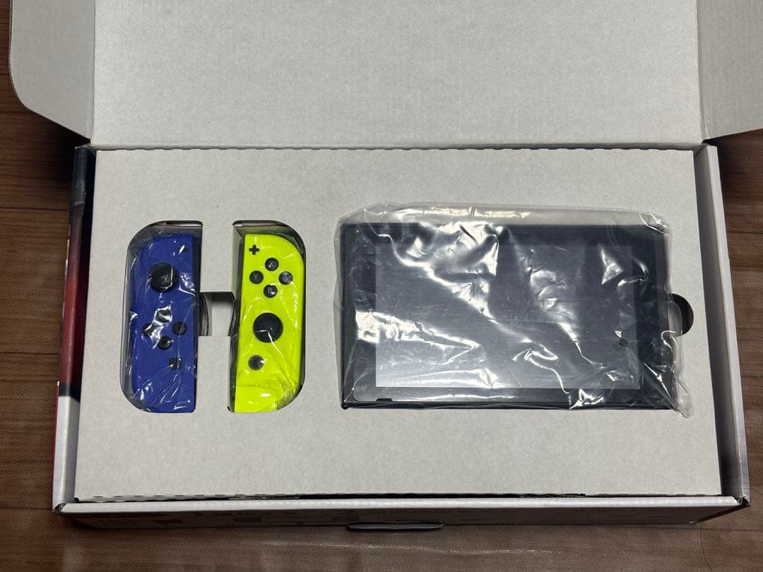 Nintendo Switch 本体 青と黄色のジョイコン