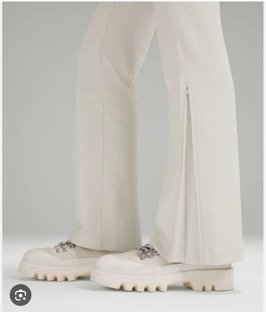 Softstreme リブ ジップフレアパンツ 29インチ