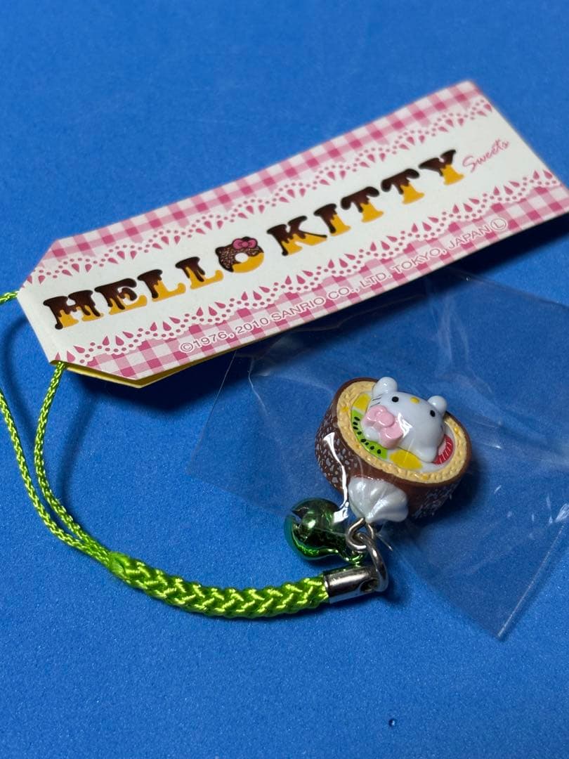 ご当地キティ　ロールケーキ　ドーナツ　根付け　2点セット