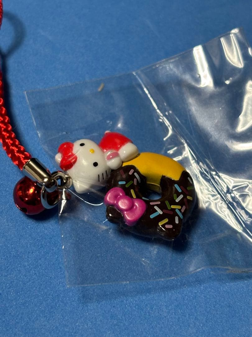 ご当地キティ　ロールケーキ　ドーナツ　根付け　2点セット