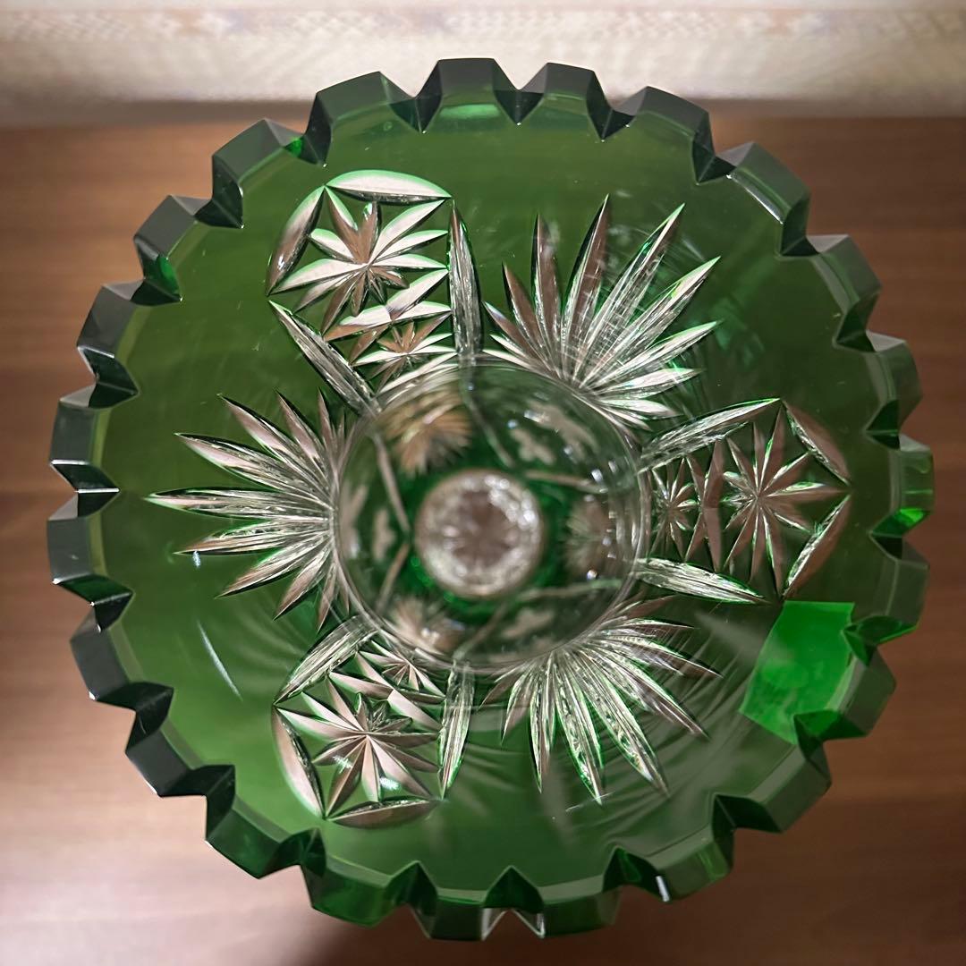 POLONIA ポロニア 緑色 クリスタルガラス フラワーベース 花瓶