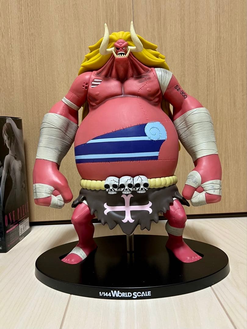 1/144 WORLD SCALE ONEPIECE オーズ　造形王　ナミ
