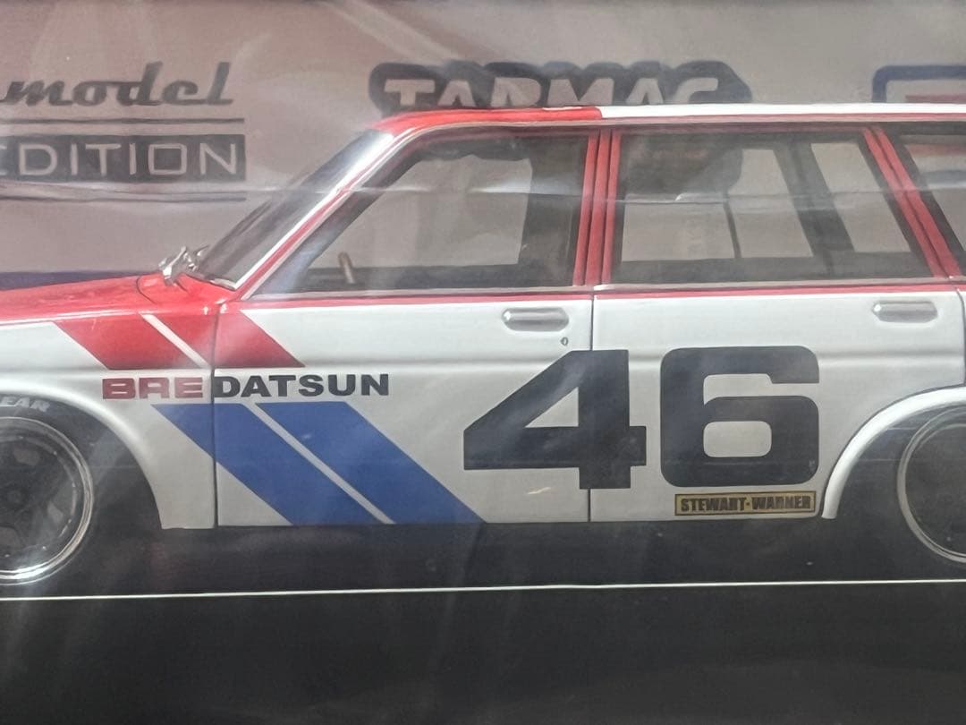 Tarmac x イグニッションモデル 1/18 ダットサン ブルーバード