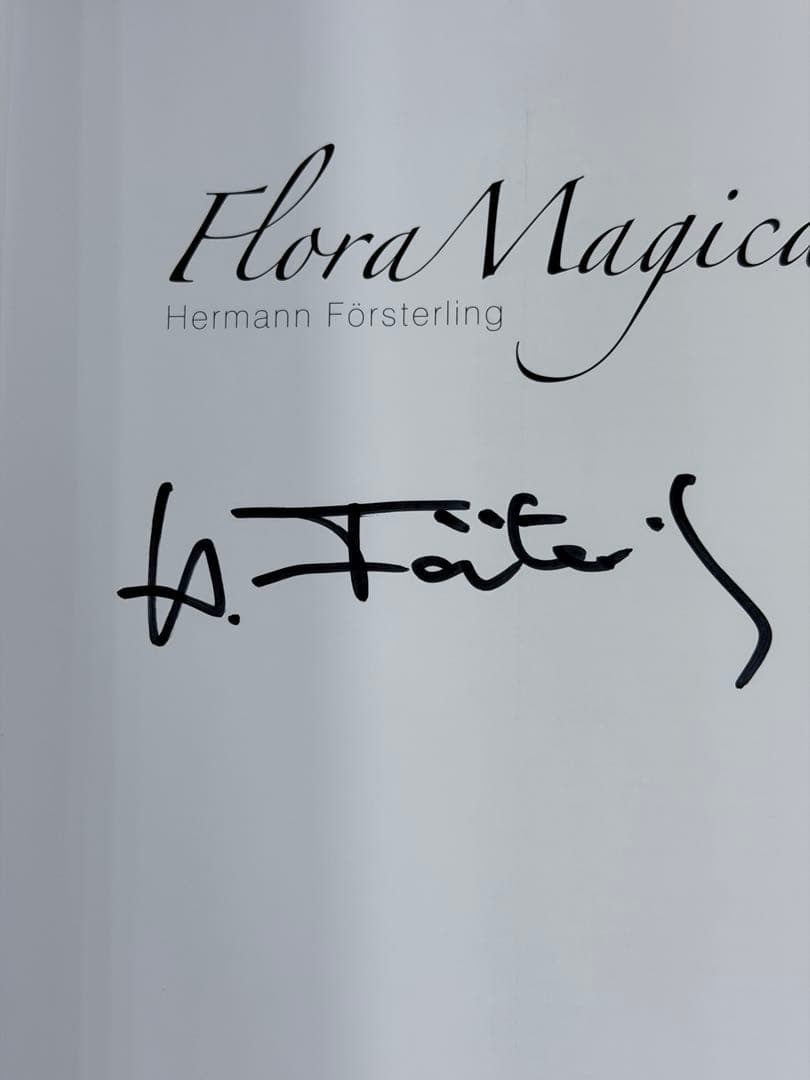 ヘルマン・フォスターリング『Flora Magica』(2006)