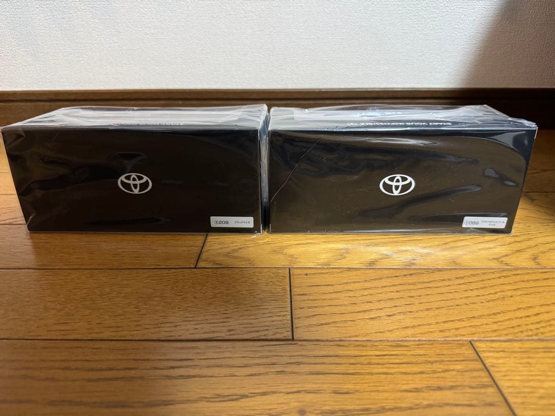 トヨタ 新型カローラクロス　ミニカー　2色セット