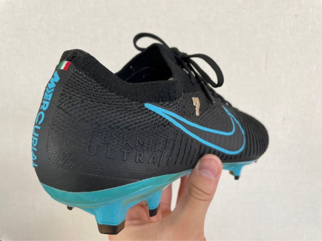 ナイキ　マーキュリアル　モレリア　アディダス　プーマ　マーキュリアルヴェイパー