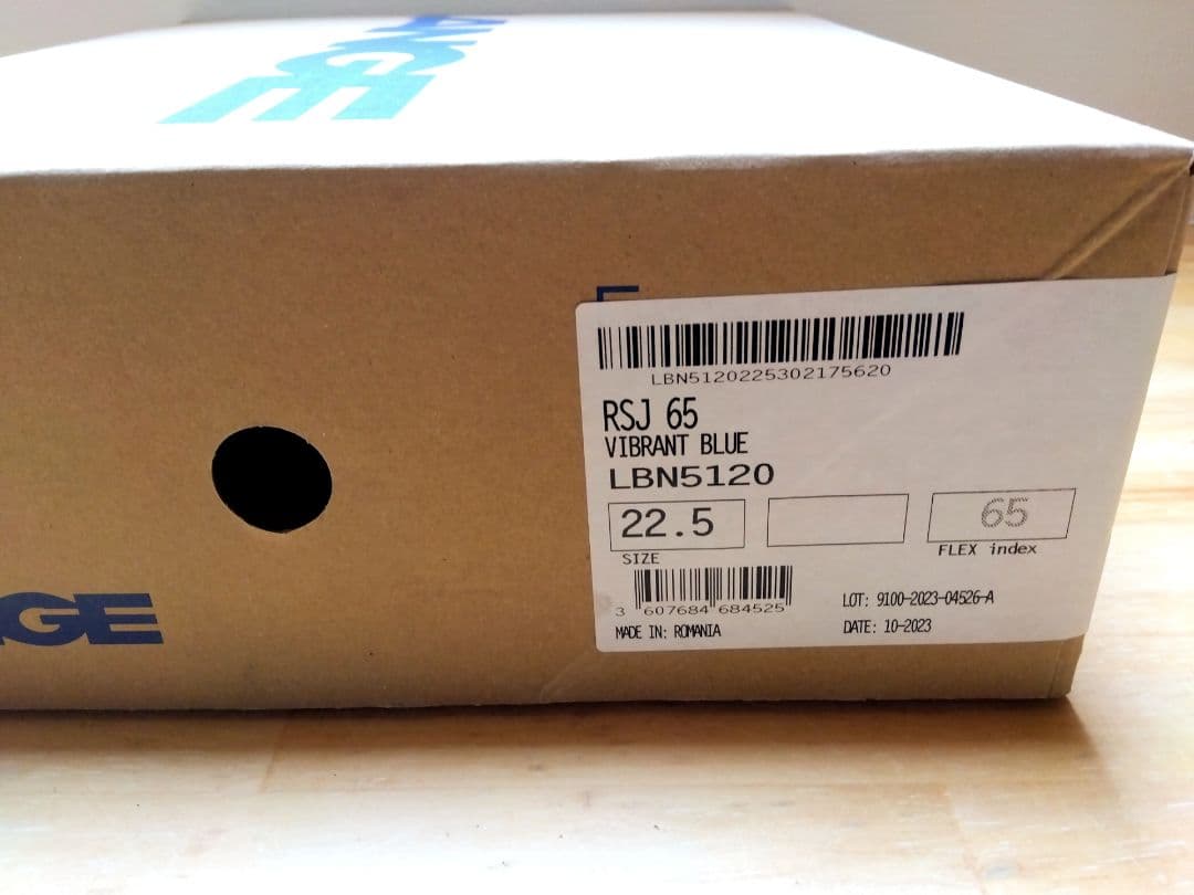 値下中LANGE RSJ65 2024-25 ラング　ブーツ スキー靴 22.5