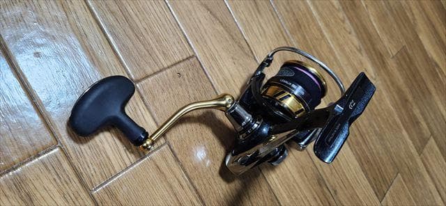 DAIWAダイワ_18LEGALISレガリスLT2500D