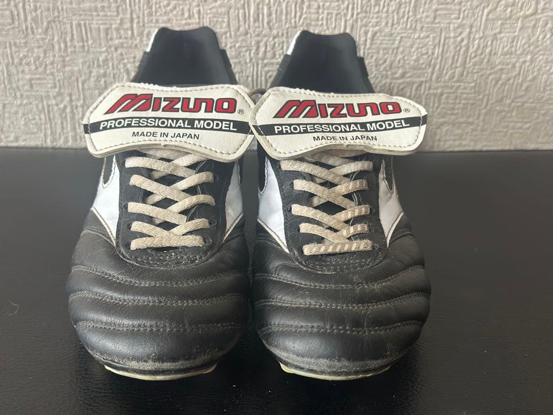 【早い者勝ち！】最終値下げ！ミズノ モレリア サッカーシューズ 22.5 黒 白