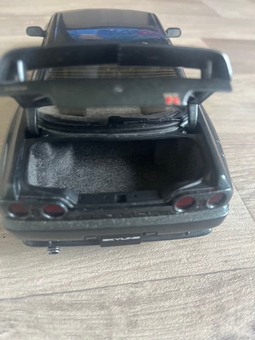 1/18 オートアート 77341 日産 スカイライン GT-R ガングレー